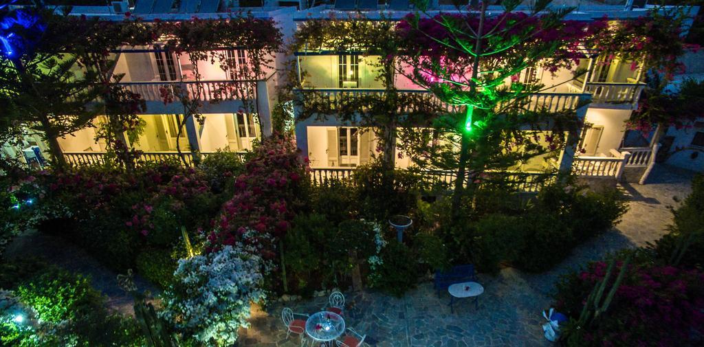 Angelika Aparthotel Alinda  Exterior photo